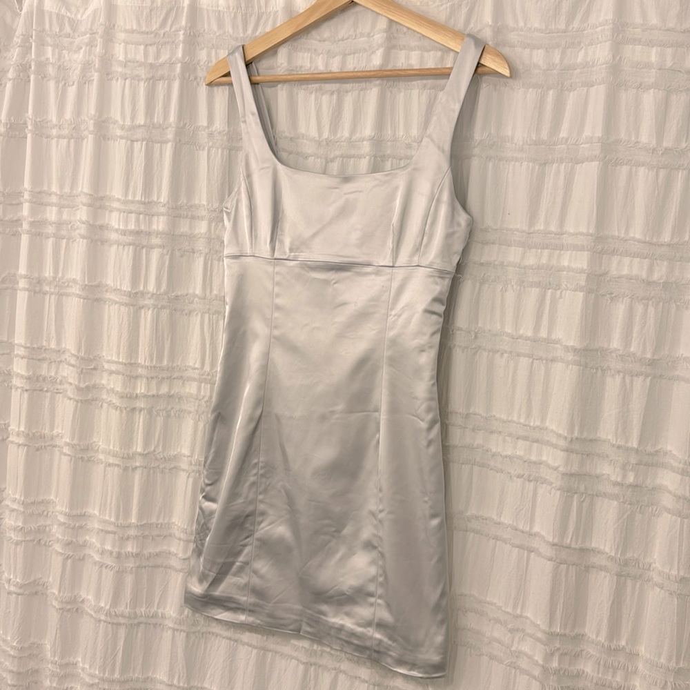 ARITZIA WILFRED SILVER SATIN SHINE MINI DRESS